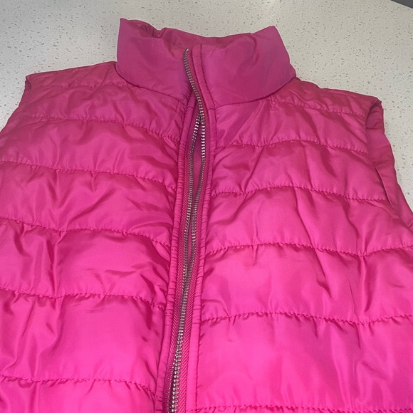 Michael Kors Puffer Vest Jacket - Picture 6 of 10